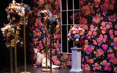 Dorian-flowers-400x250